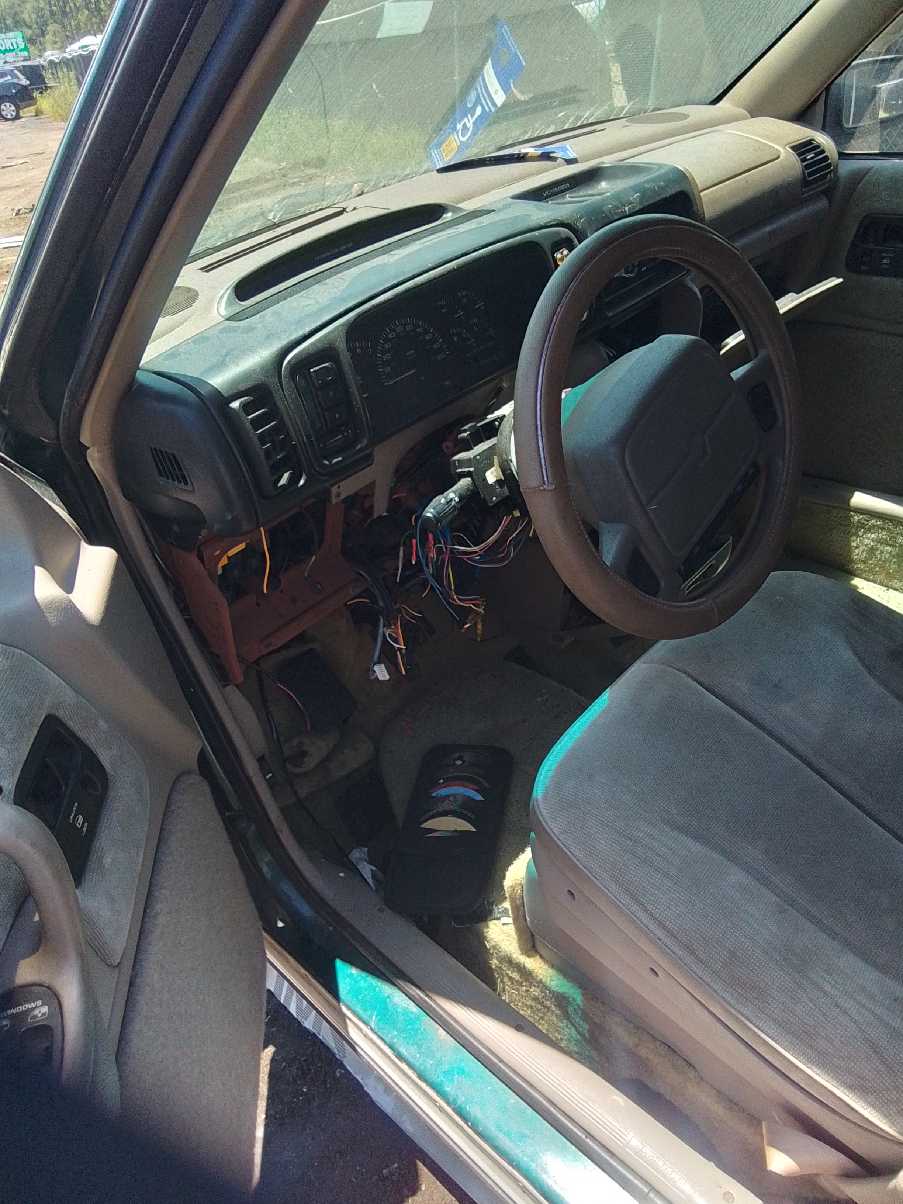 1995 Plymouth Grand Voyager